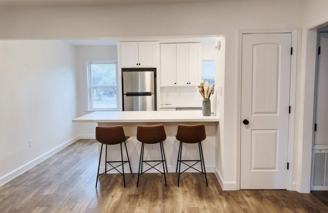 Downtown Ocean Springs 2 bed 1 bath with pool, close to beach