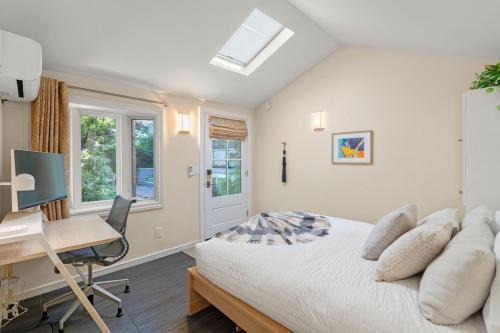 Downtown Palo Alto Gem! Cute, Spotless Guest House