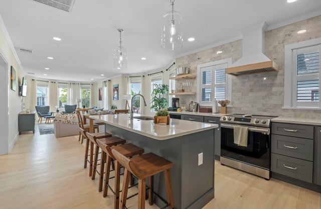 Downtown Salem Gem: 3BR, Patio & Easy Parking