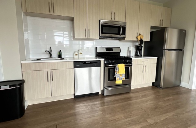 Downtown Stamford 1 bedroom great views