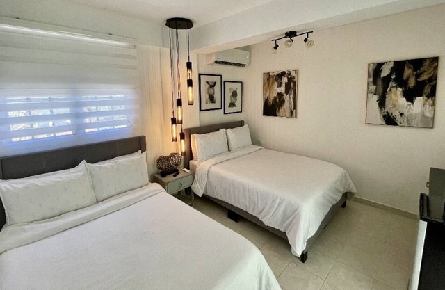 Luxury Hotel-Like Room