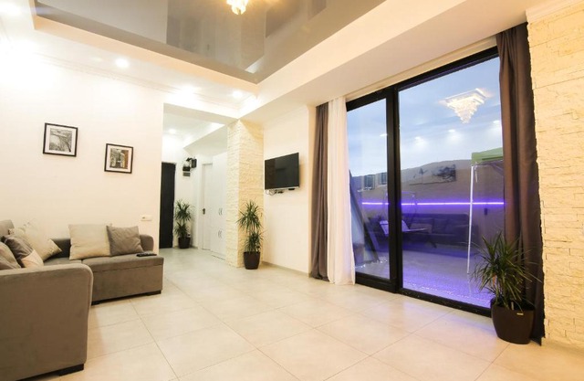 Downtown Tbilisi,Unique penthouse-Terrace