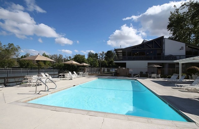 Downtown Vacation! Two Spacious Units, Kitchen, Cycling, Near Santaya Isabel