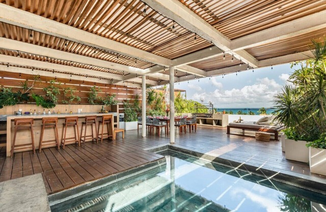 GRAND Luxusvilla im Herzen von Playa del Carmen.