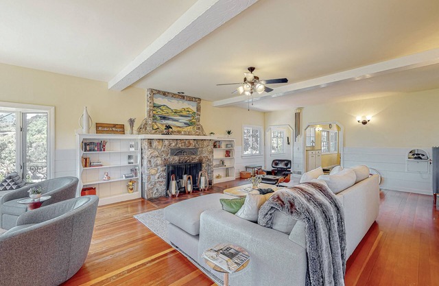 Dragon Cottage | Historic house in Healdsburg with Russian River Valley views
