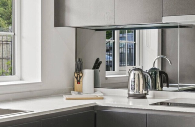 Drake House Apt 3 - Staines Upon Thames