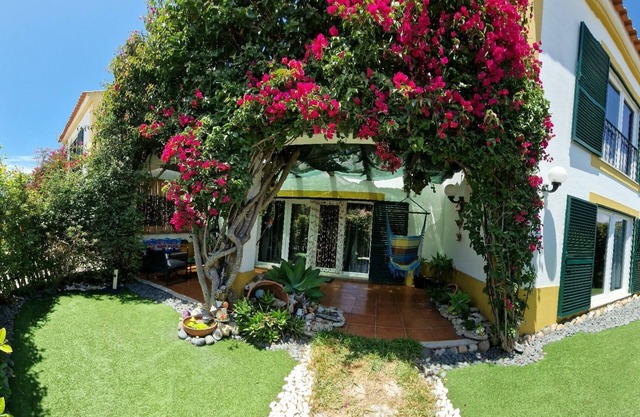TRAUMHAUS MECO -1500m da praia do Meco