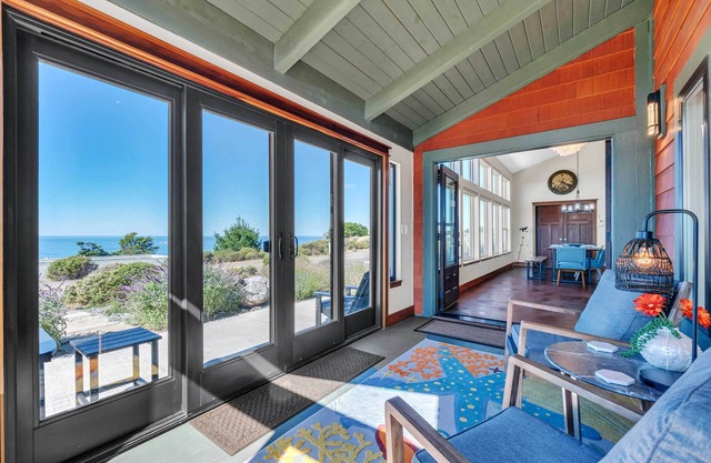 'Dream Weaver' House w/ Hot Tub & Ocean View!