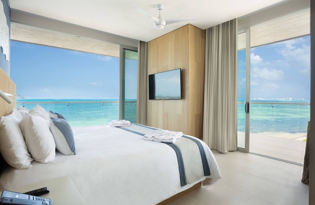 Dreams Vista Cancun Golf & Spa Resort - All Inclusive