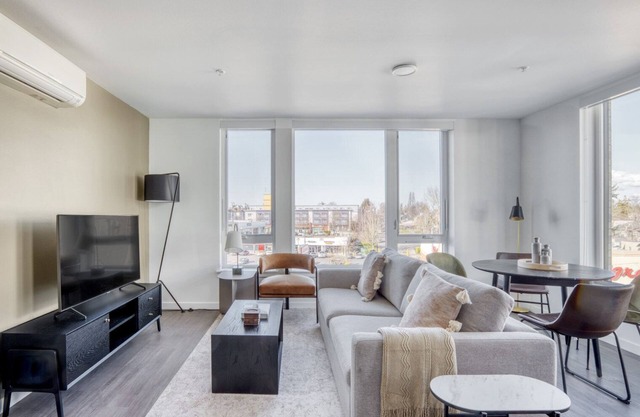 Dreamy Central District 2BR w/ Gym & BBQ, nr downtown, by Blueground