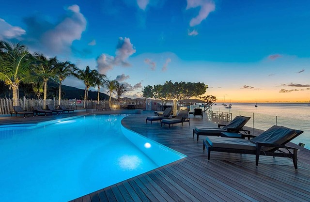 Dreamy Coastal Suite | Paddle, Snorkel, Dine & Explore in Tranquility