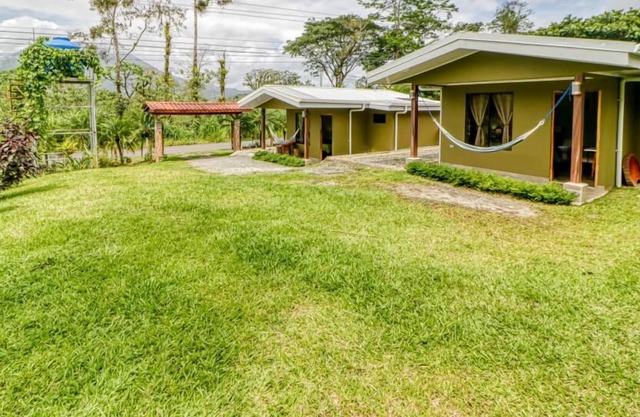 Dreamy Dog-Friendly Studio Near Town W/ Volcano View, Fast WiFi & Hammock!