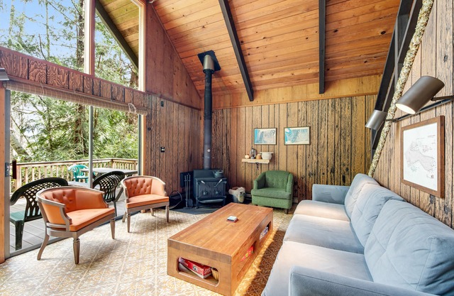 Dreamy Island Cabin W/ Lofted Layout, Wood Stove, Shared Pool & More - 1 Dog OK
