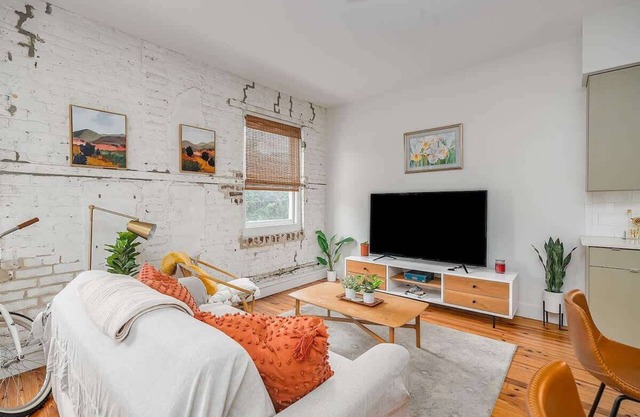 Dreamy Luxury Downtown Boho Loft | Bikes Included