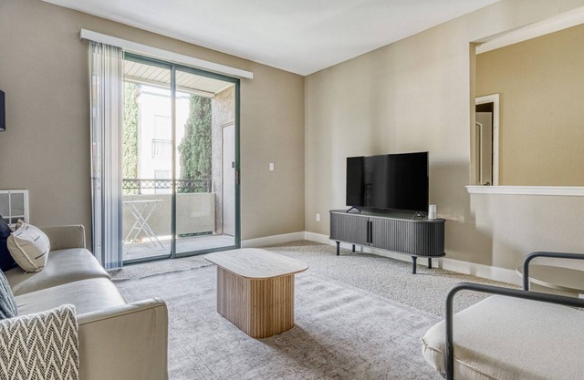Dreamy San Mateo 2BR w/ Pool & Gym, easy highway access, by Blueground