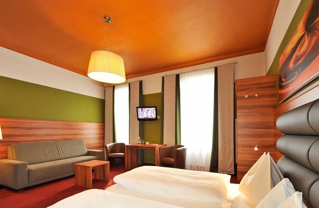 Dreibettzimmer mit Dusche Oder Bad/wc - Hotel Ertl