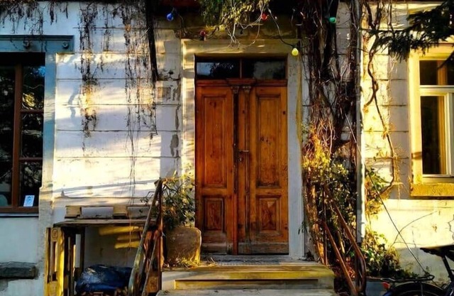 Dresden: AtelierWohnung in Elbnähe mit Garten und WerkstattSauna