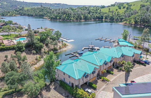 Drifters Wake & Wine Getaway
