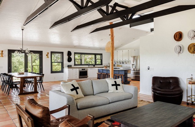 Dripping Springs Homestead - Bunkhouse w/ Amazing Views and Natural Serenity