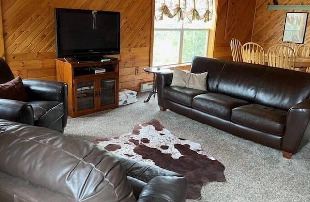 Drummond Island Hotel & Vacation Homes - Tamarack Tops