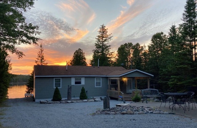 Drummond Island Hotel & Vacation Homes - Memory Maker Bay