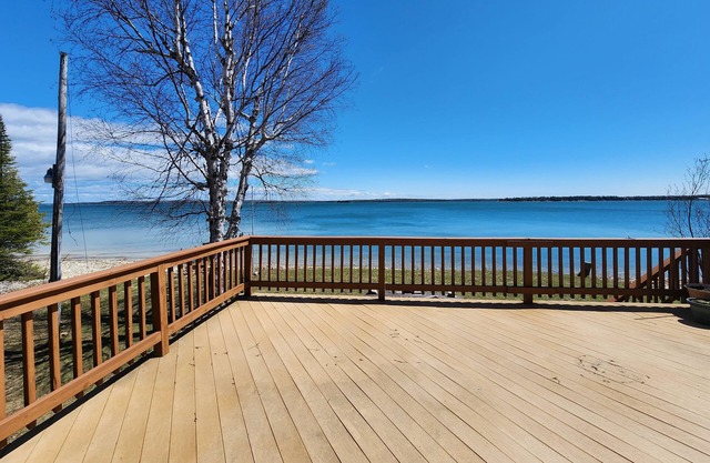 Drummond Island Vacation Homes - Clearwater