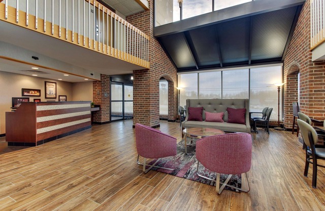 Drury Inn & Suites Poplar Bluff
