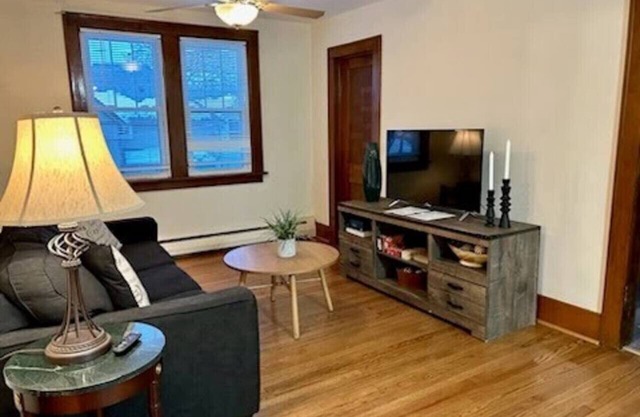 DT Libertyville Apt near Naval Base w/ 50" TV!