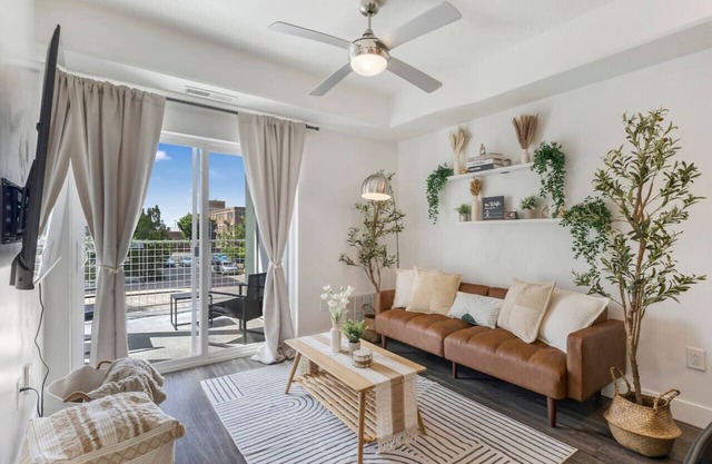 DT SLC | Gym | Fire Pit | Parking | Walk Score 90