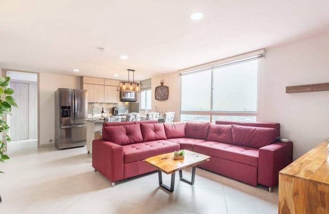 Dual Apts: 6BR by Medellín, Park, Dining, Nightlife, Fast WiFi & Self Checkin