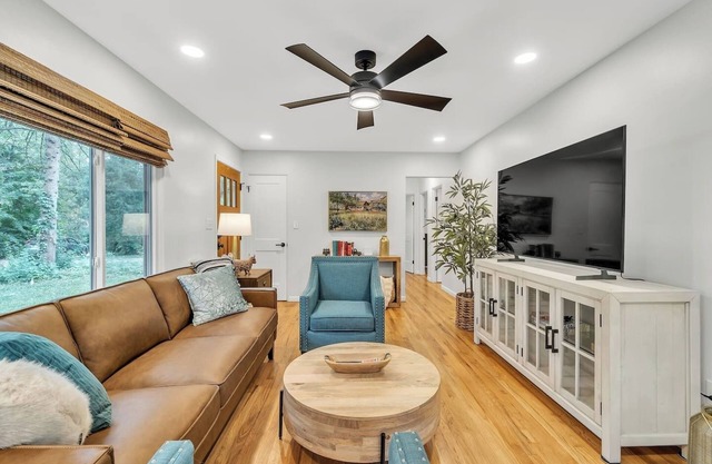 Dual Saunas. Beautifully Renovated in 2024