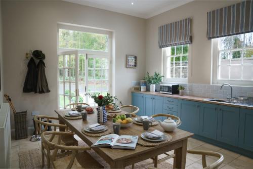 Dukeswood Cottage, Wynyard Hall