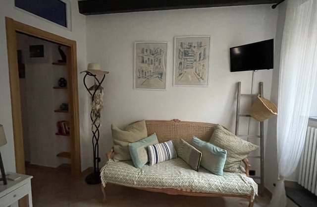 Dume Cosy Apt - Central - Near the beach with A.C.