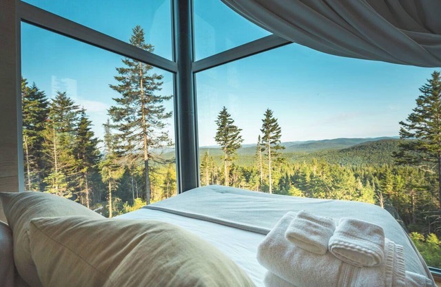DUN - Panoramic View with Spa Near Quebec city