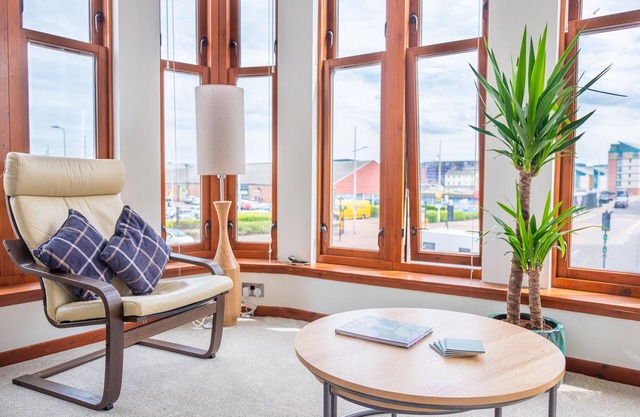 Dundee City, Trades Lane Apartment, near V&A