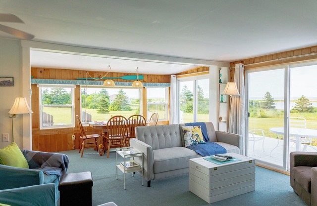 Dune View Cottage near Cabot Park