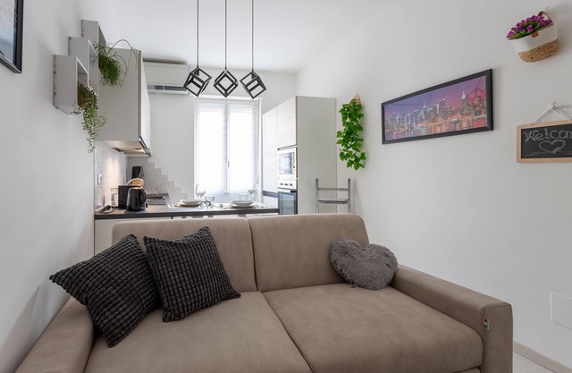 [Duomo 15 Minutes] Suite with Netflix at AfforiM3