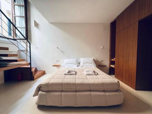 Duomo Studio Elegance and Comfort 1 Minute from the Duomo