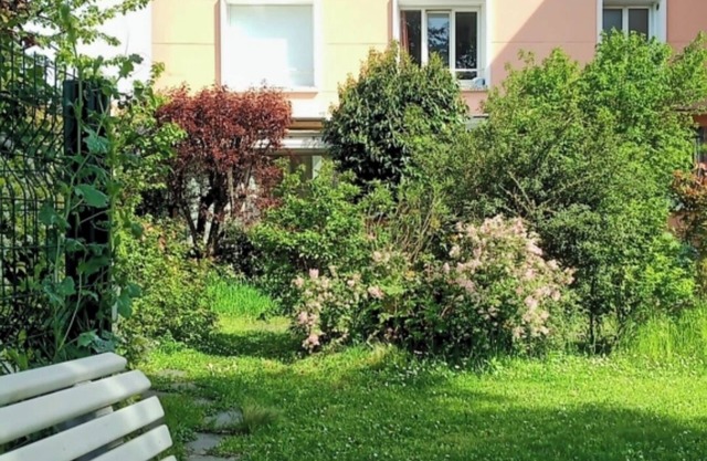 Maisonette-Wohnung 120 m2 in einer ruhigen Kleinstadt am Stadtrand von Paris