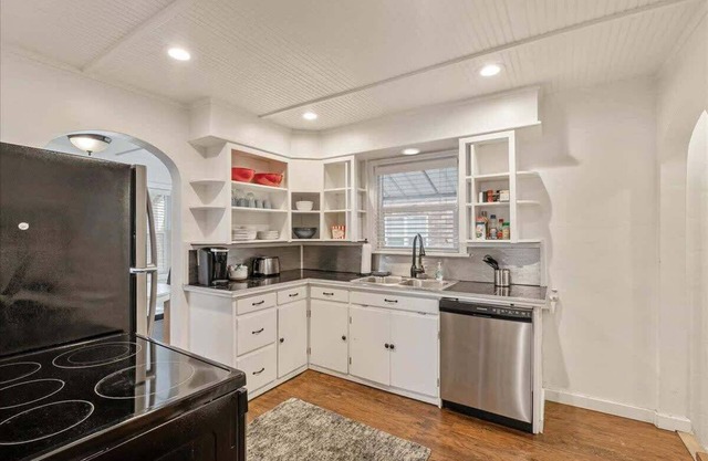 Duplex Near Airport and Parks, FrontRunner Station