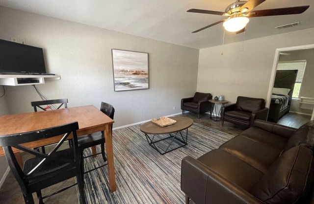 Duplex Style Cabin on Lake Texoma: Cabin 206