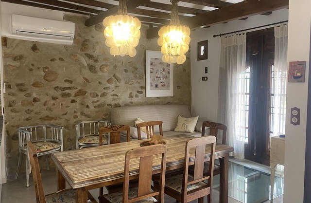 DUPLEX SUITE - PLANTA BAJA VISTAS A CALLE