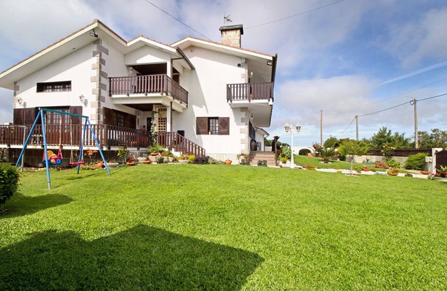 Duplex T4 with Pool 'Bellaë Holiday' with Private Terrace, Private Garden and Wi-Fi