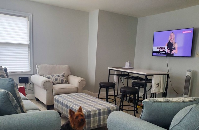 Dutchess County 3 Bedroom, Family and dog friendly 8 mins Beacon and Metro North