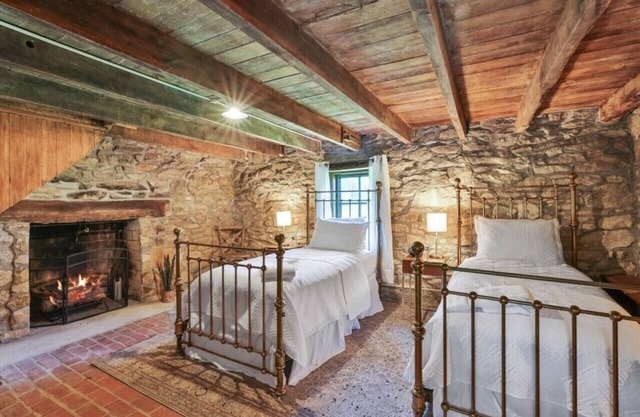 Dutchmans Creek Farmhouse