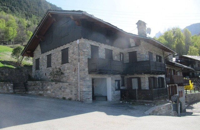 Dwelling in the Alps