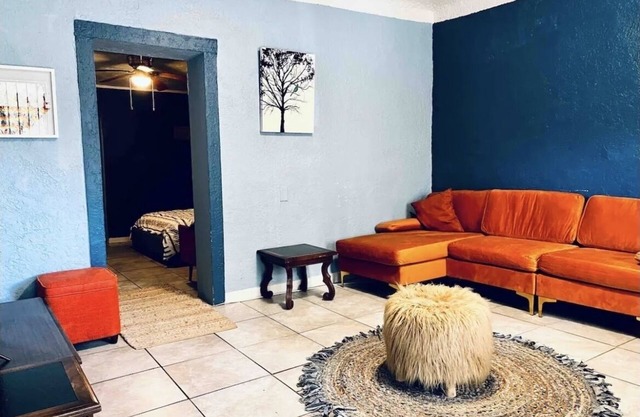 Dwtn Bungalow A, Pet Friendly