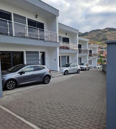 E - Beautiful 2 bedroom Terraced Home