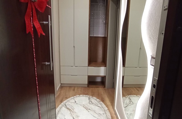 EA'S Luxury Apartments Korca