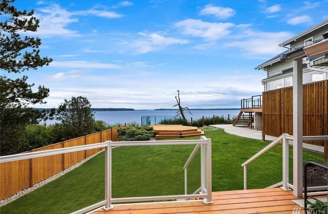 Eagle Cliff Cottage with Dramatic Oceanfront Views